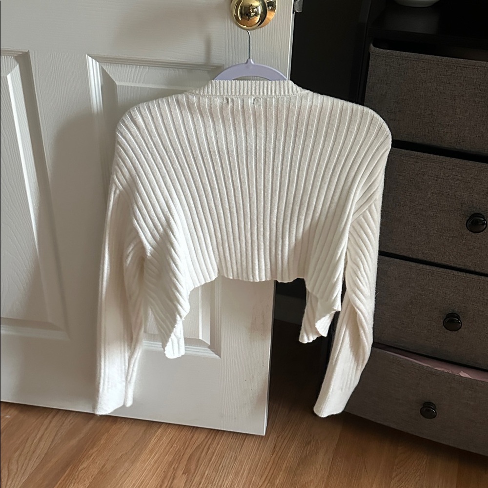 Ivory Ribbed Cropped Sweater - Picture 2 of 3